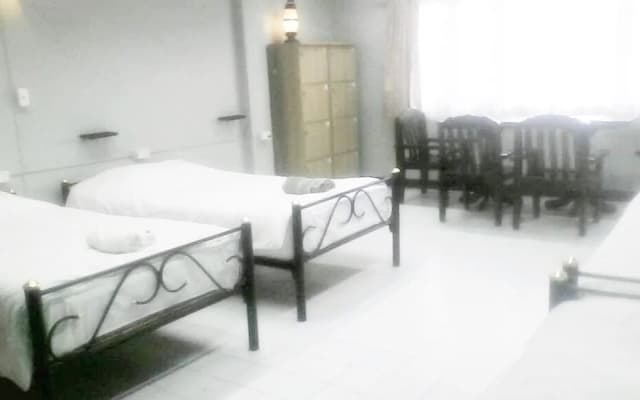 Peace Pool Boutique Hostel - photo 5