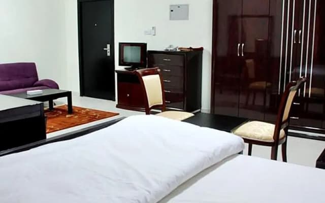 The Paradise Inn Hotel Apartments - photo 5