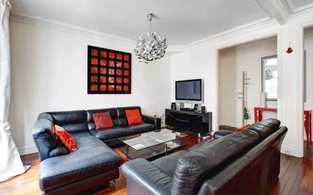 Spacious Family Apartment Near Bois de Boulogne - photo 2