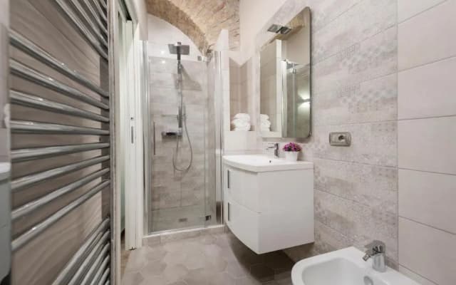 White flat Rione Monti - photo 3