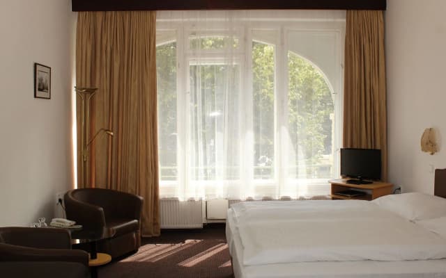 Hotel Meran - photo 3