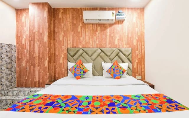 Fabhotel Snow Valley - photo 4
