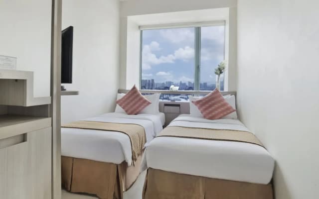 Rambler Oasis Hotel - photo 4