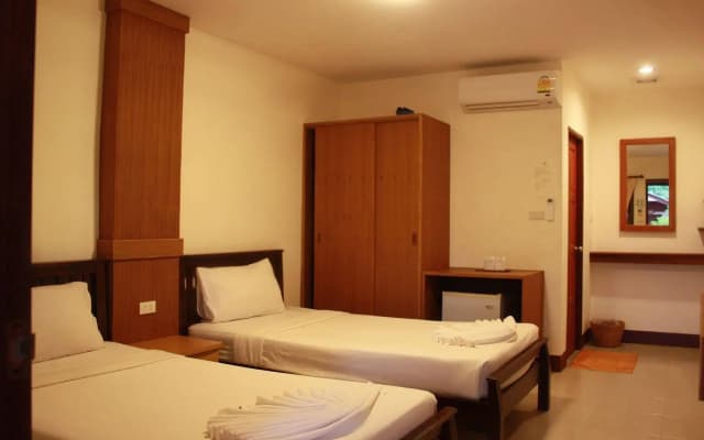 OYO 1046 Noppharat resort - photo 4