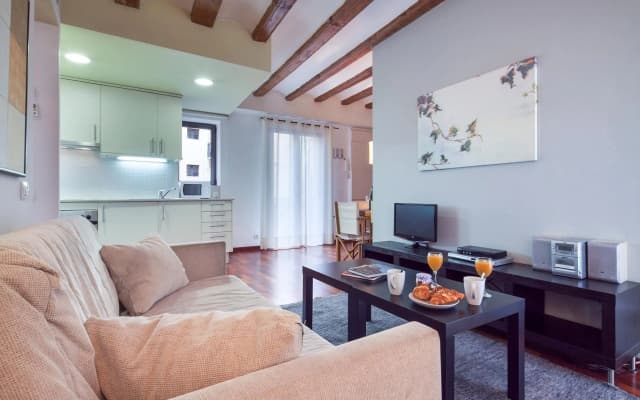 Inside Barcelona Apartments Esparteria - photo 3
