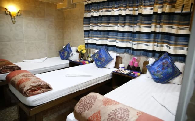 Legend Guest House - photo 4