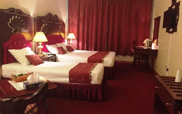 Kings Square Hotel - photo 4