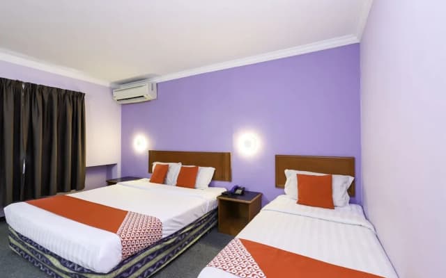 OYO 472 Comfort Hotel 1 - photo 3