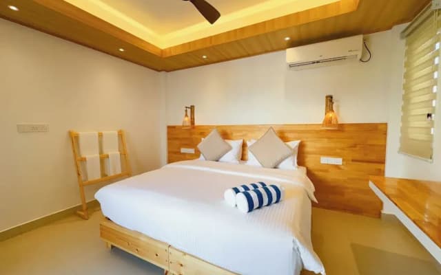 Pavona Maldives - photo 2