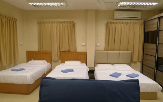 Tfl Homestay - photo 2