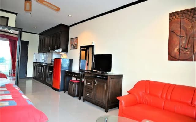 Plaza Residence Jomtien Beach - Large Studio Condo - photo 4