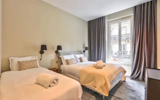 119 - Urban Spacious Apartment Sebastopol - photo 3