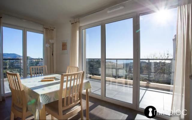 Apartment with swimming pool and garage in a standing residence - photo 4