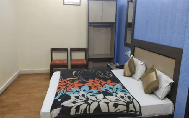 Hotel Dilli - photo 4