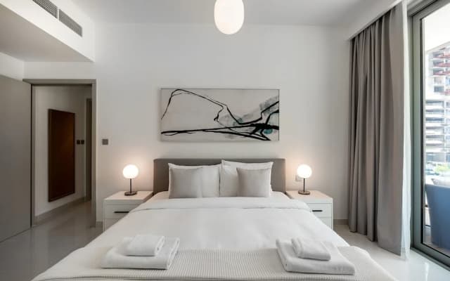 Chic 1BR in Emaar Beachfront - photo 5