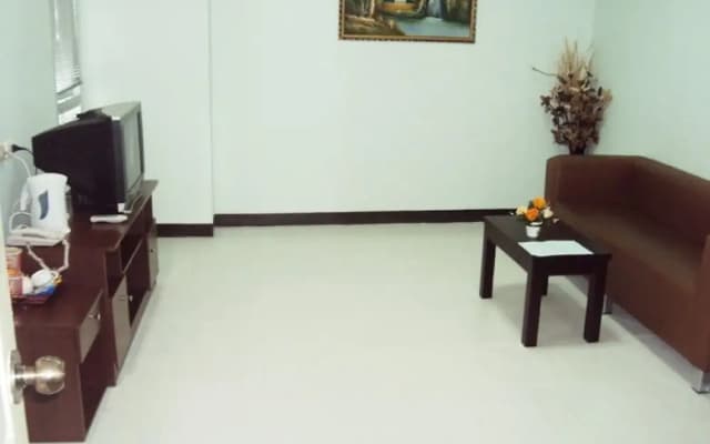 Zen Rooms Aryan Suites - photo 3