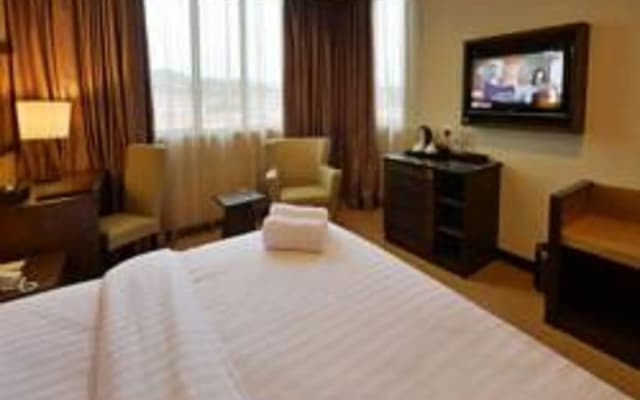 Lintas View Hotel - photo 5
