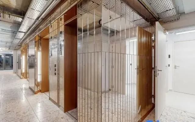 Room 1208 in a premium residence- Sport/laundry - photo 3