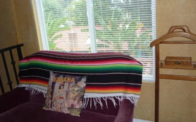 Woodland Hills Calabasas Guesthouses - photo 2