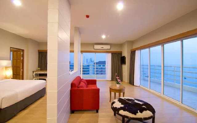 V8 Seaview - photo 3