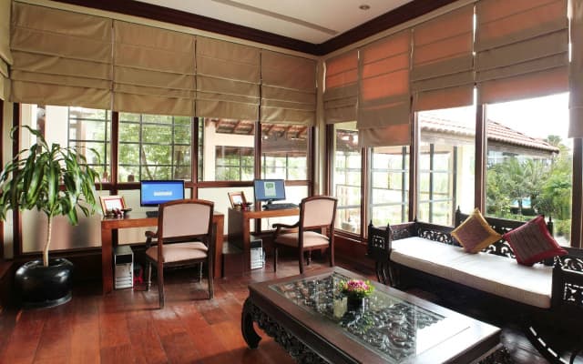 Angkor Palace Resort & Spa - photo 2