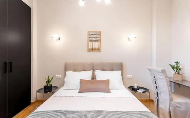 Deluxe 3-BDRM Urban-industrial Apt at Acropolis - photo 5