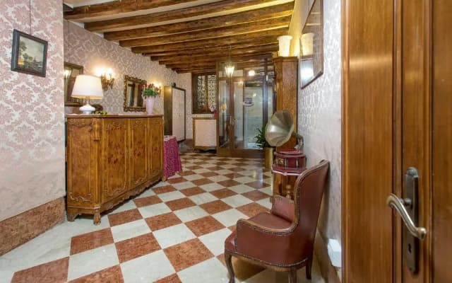 Hotel Mezzo Pozzo - photo 2