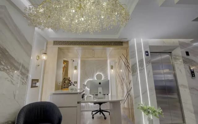 Empire Platinum Suites - photo 2