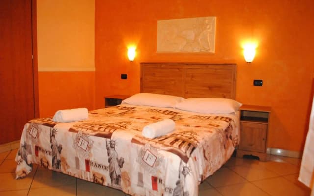 Gladiator Rooms - photo 5