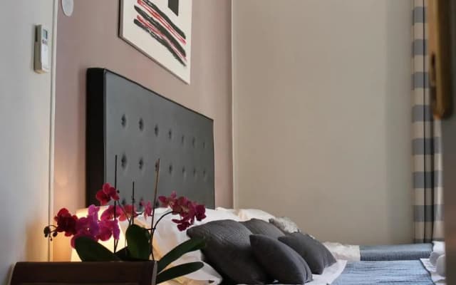 Little Rose Rooms - photo 2
