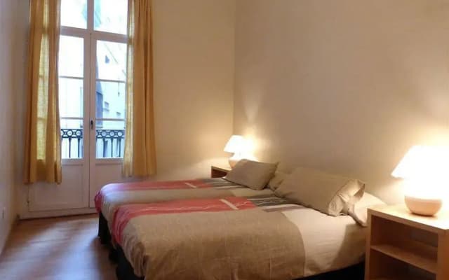 Ramblas Apartments - photo 4