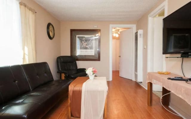 The Laurels Vacation Home - photo 3