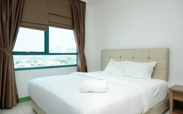 Spacious And Convenient 3br at Pangeran Jayakarta Apartment - photo 3