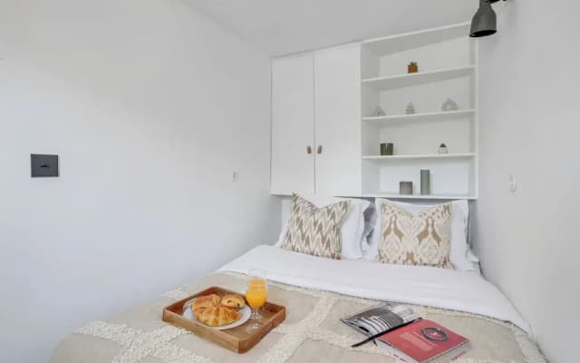 Cozy 1BR Flat in the Heart of République - photo 3