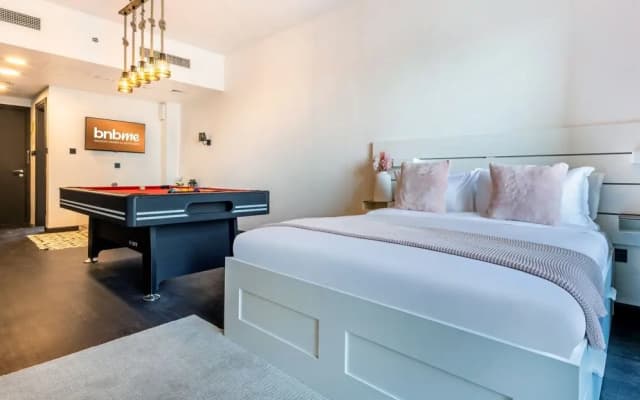 St-Lago Vista Tower-1412 by bnbme homes - photo 3