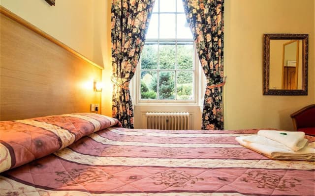 Cumberland Hotel - photo 3