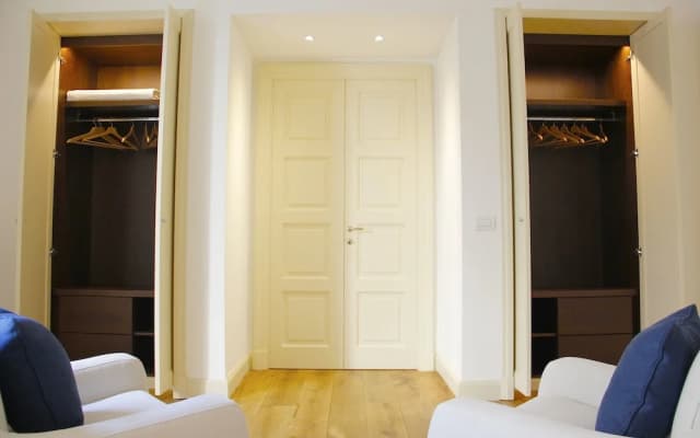 Leonardo's Apartments - photo 5