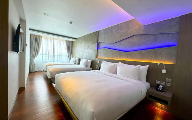 Oceanfront Beach Resort - photo 2