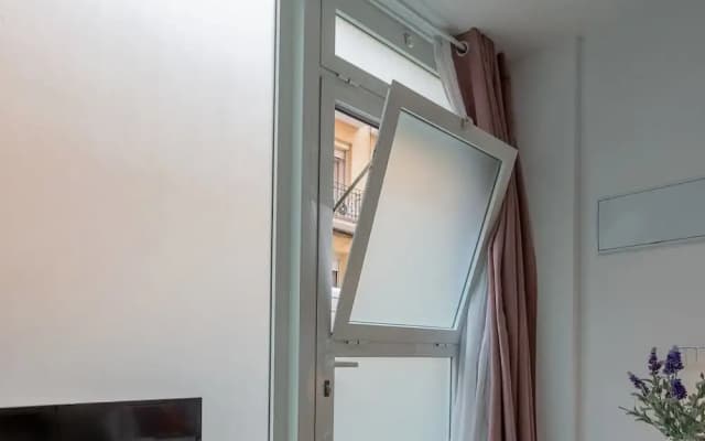 Cozy Studio in Central Madrid - 4mins to Metro - photo 2