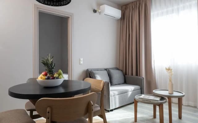 Num Suites & Lofts Athens - photo 5