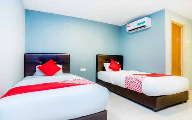 OYO 503 Hotel Aromas JB - photo 4