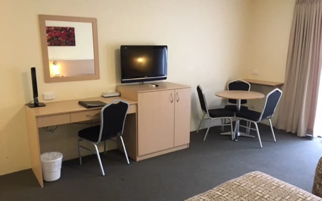 Maclin Lodge Motel - photo 2