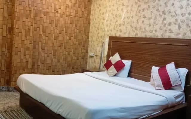 Roomshala 156 Hotel Mannat Inn - photo 4