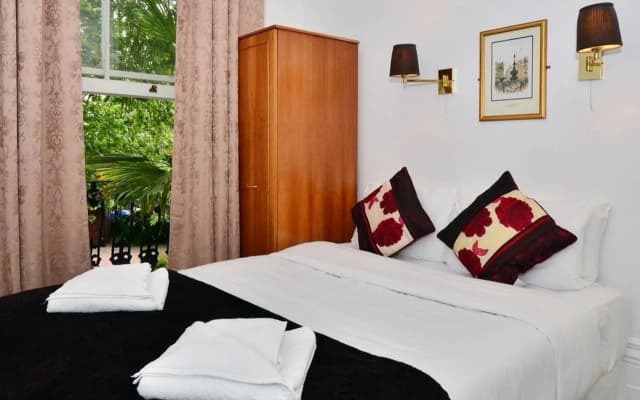 So Paddington Hotel - photo 5