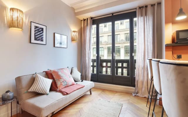 Charming and new apartment centre de Paris (Réaumur) - photo 2