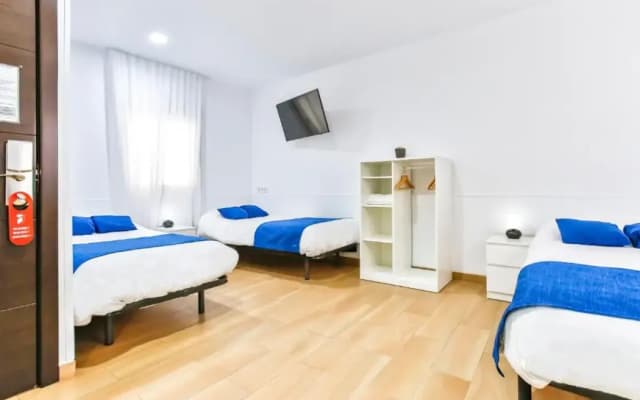 Laramond Barcelona Rooms - photo 2