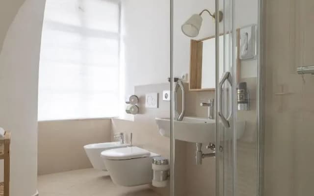 Three Golden Crowns Apartments - photo 5