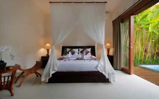 Thantha Ubud Villa - photo 2