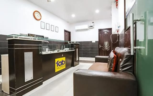 Fabhotel The Lazeez - photo 2