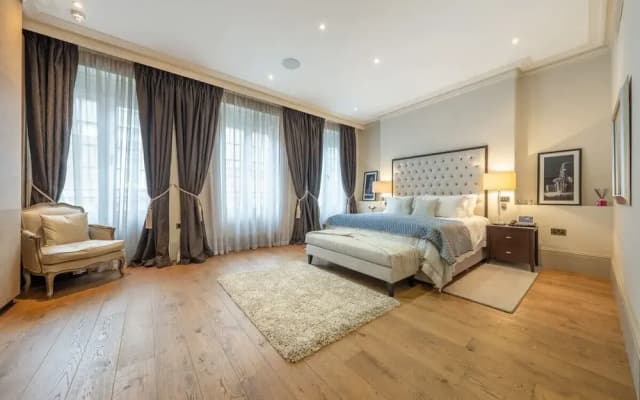 Mayfair Mansions - photo 3